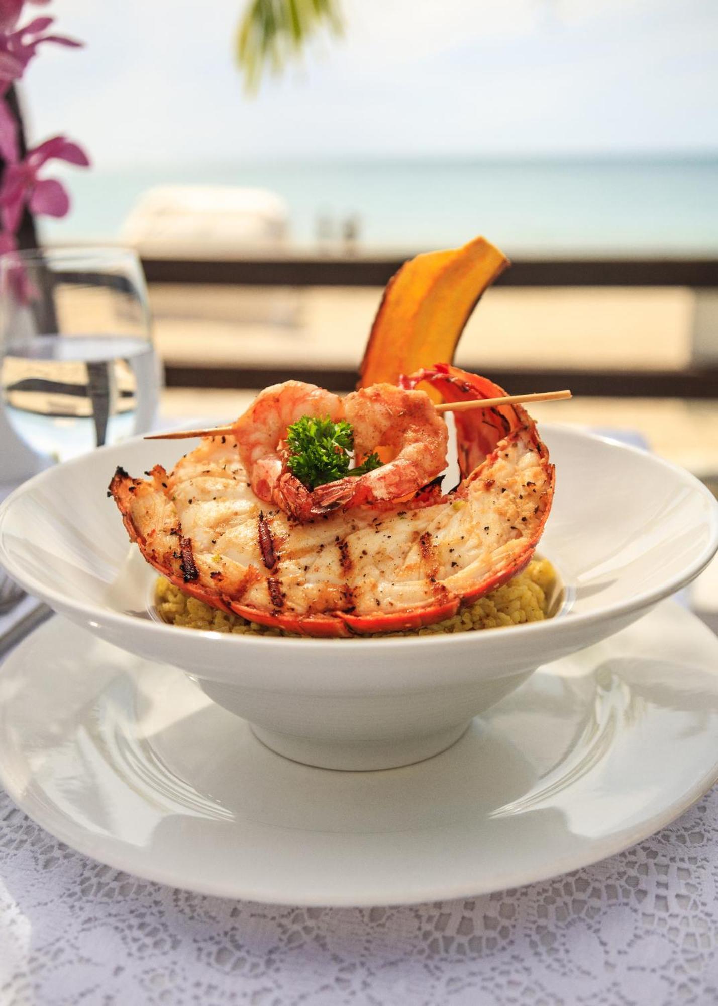 גאן Nazaki Luxury Beach Hotel מראה חיצוני תמונה